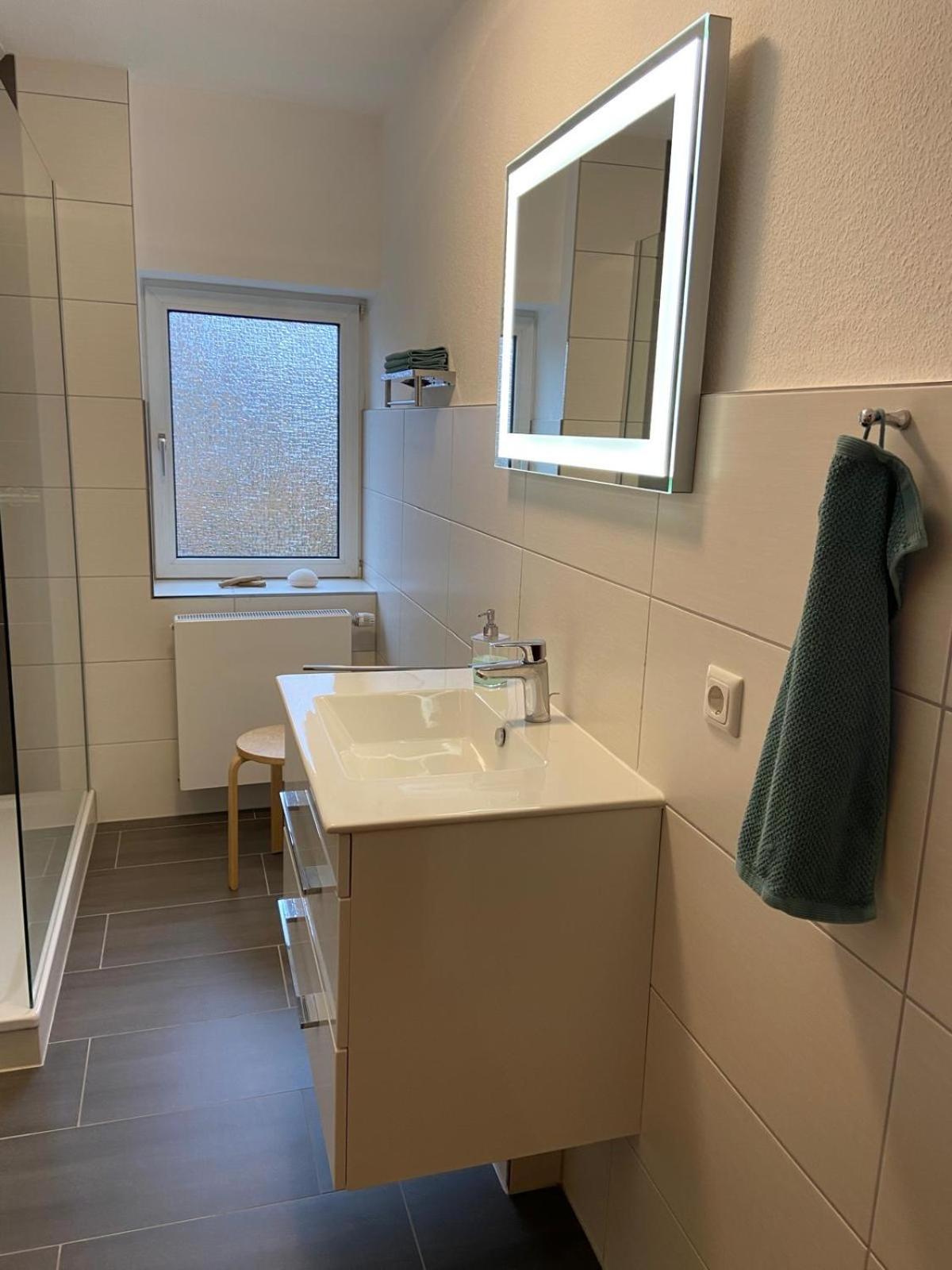 Feddersen Living Grosse Ferienwohnung - Garten - Terrasse - Smart Tv - Netflix Brunsbuttel Kültér fotó