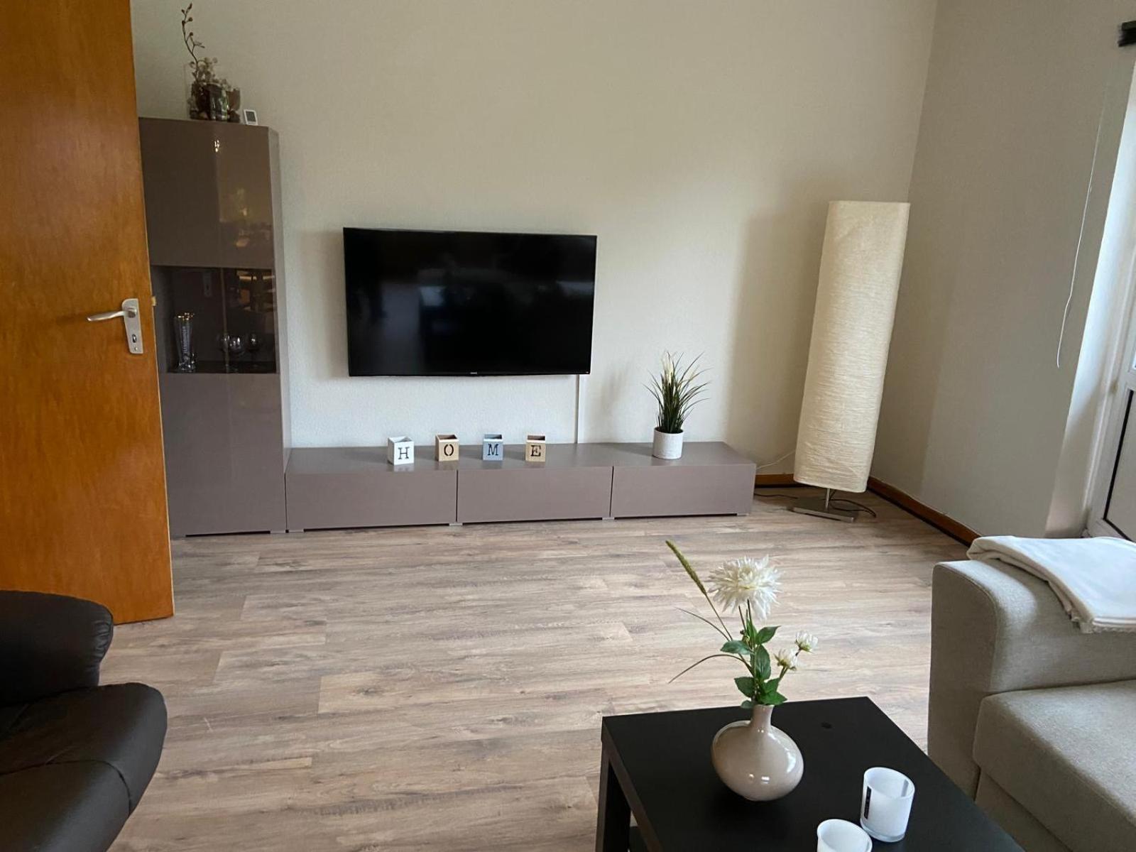 Feddersen Living Grosse Ferienwohnung - Garten - Terrasse - Smart Tv - Netflix Brunsbuttel Kültér fotó